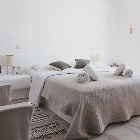 Nancy By The Pearls Collection * Mykonos Town